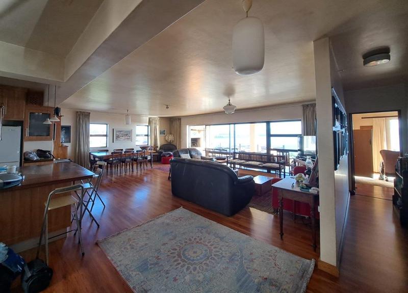 To Let 5 Bedroom Property for Rent in Mossel Bay Western Cape